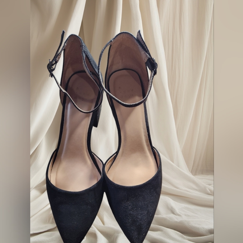 A New Day Black Ankle Strap Pump 9M w/Box - Picture 1 of 7